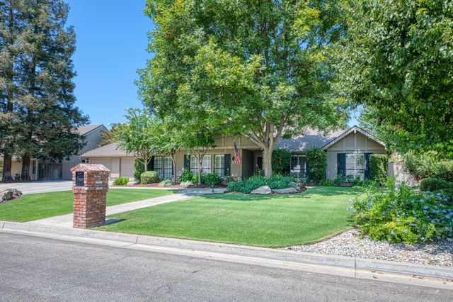 3738 W Minarets Avenue, Fresno, CA 93711