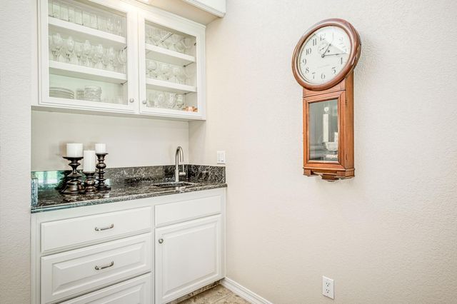 3738 W Minarets Avenue, Fresno, CA 93711