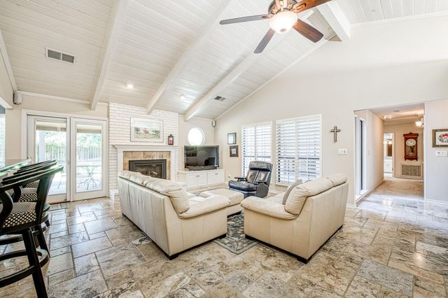3738 W Minarets Avenue, Fresno, CA 93711