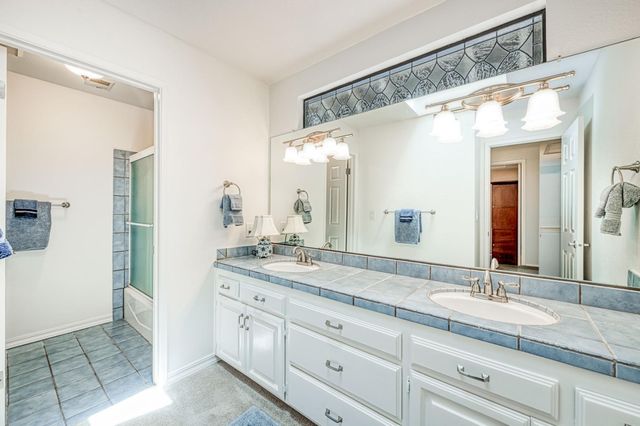 3738 W Minarets Avenue, Fresno, CA 93711