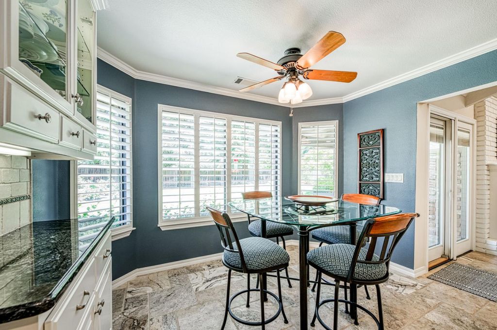 Image 18 of property listing at 3738 W Minarets Avenue, Fresno, CA 93711