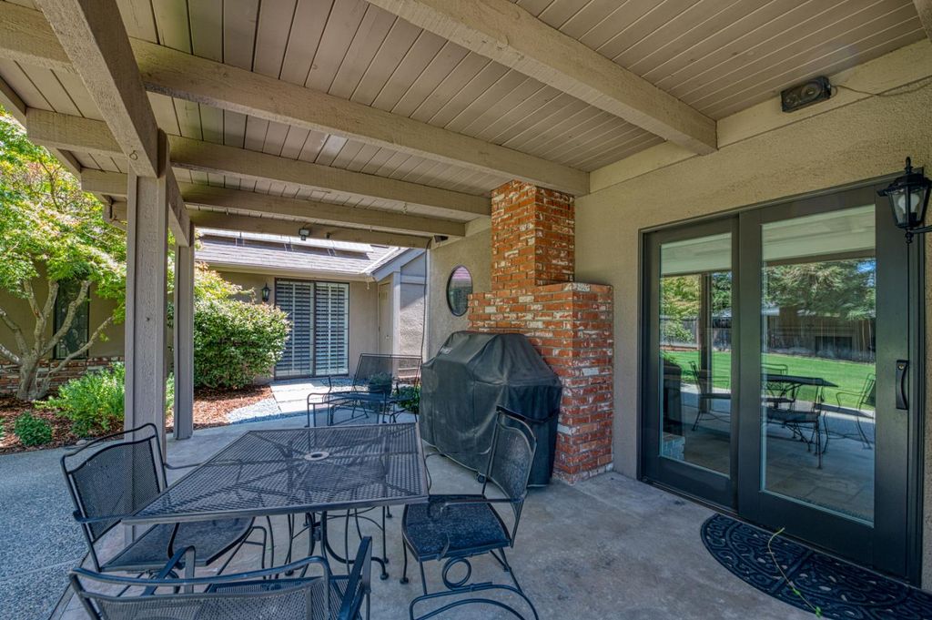 Image 49 of property listing at 3738 W Minarets Avenue, Fresno, CA 93711
