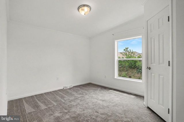 61 EVERGREEN ALY, Palmyra, PA 17078