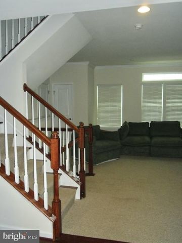 22889 LACEY OAK TER, Sterling, VA 20166