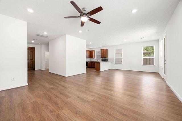 9558 Louis Phillip Street, Magnolia, TX 77354