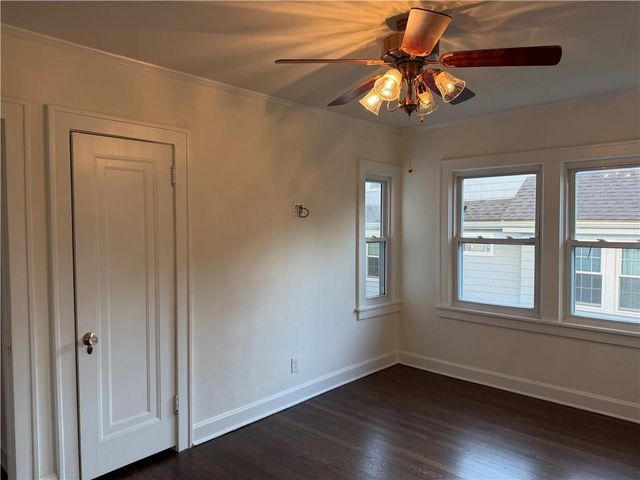 319 E 70th Terrace, Kansas City, MO 64113