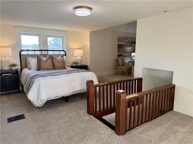 319 E 70th Terrace, Kansas City, MO 64113