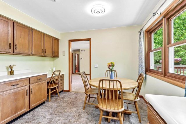 318 Oldfield Road, Madison, WI 53717