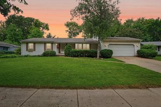 318 Oldfield Road, Madison, WI 53717