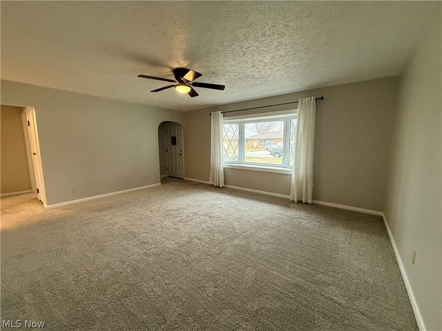 6751 Oakwood Road, Parma Heights, OH 44130