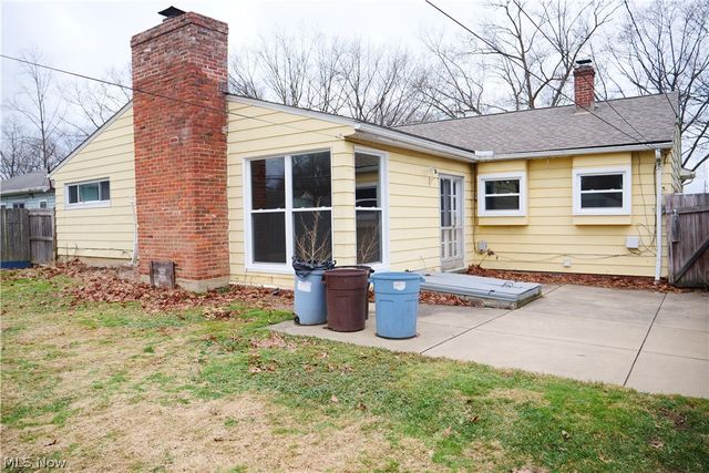 6751 Oakwood Road, Parma Heights, OH 44130