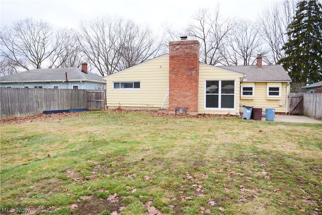 6751 Oakwood Road, Parma Heights, OH 44130