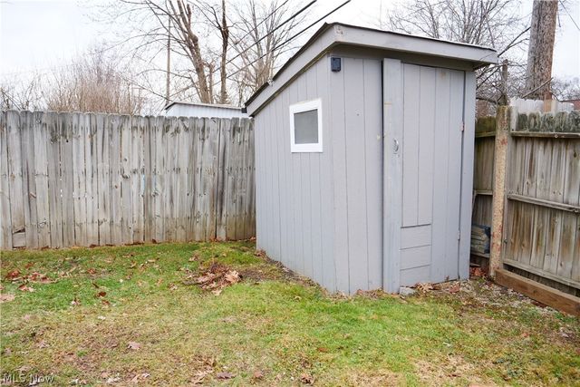 6751 Oakwood Road, Parma Heights, OH 44130