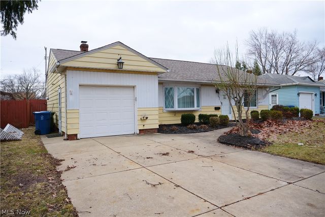 6751 Oakwood Road, Parma Heights, OH 44130