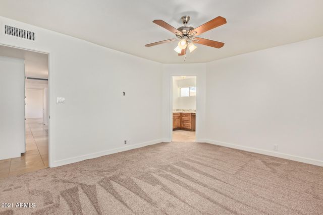 8731 E Minnezona Avenue, Scottsdale, AZ 85251