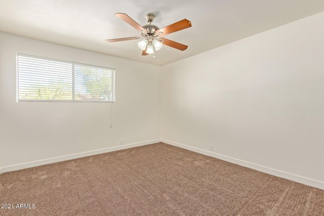 8731 E Minnezona Avenue, Scottsdale, AZ 85251