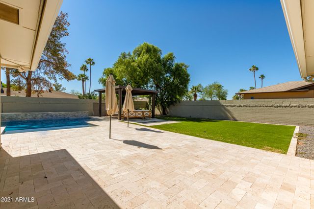 8731 E Minnezona Avenue, Scottsdale, AZ 85251