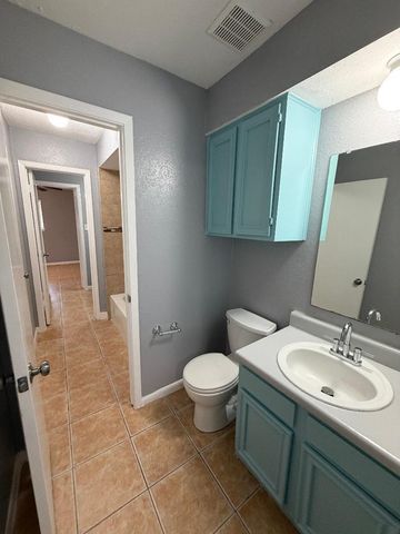 12722 Bexley Drive 2722, Houston, TX 77099