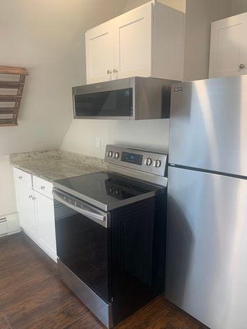 13 School Street 3, Beverly, MA 01915