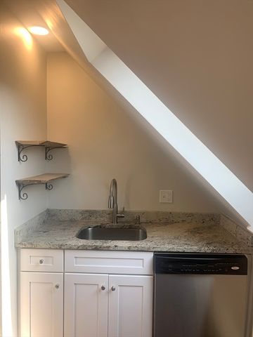 13 School Street 3, Beverly, MA 01915