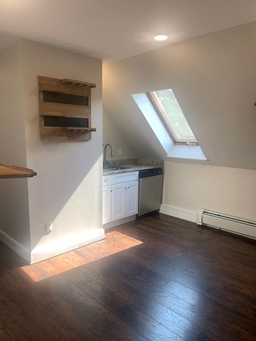 13 School Street 3, Beverly, MA 01915