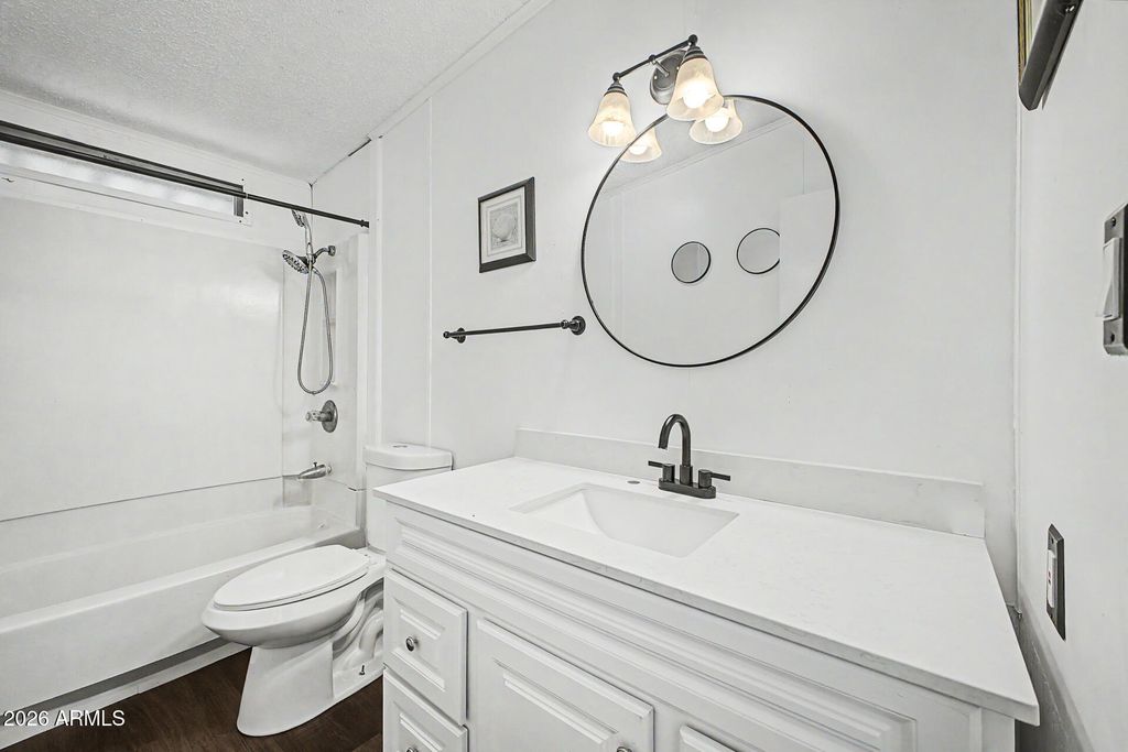 Image 19 of property listing at 1105 N Dysart Road 16, Avondale, AZ 85323