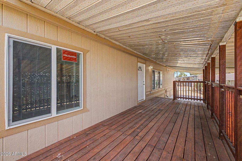 Image 2 of property listing at 1105 N Dysart Road 16, Avondale, AZ 85323