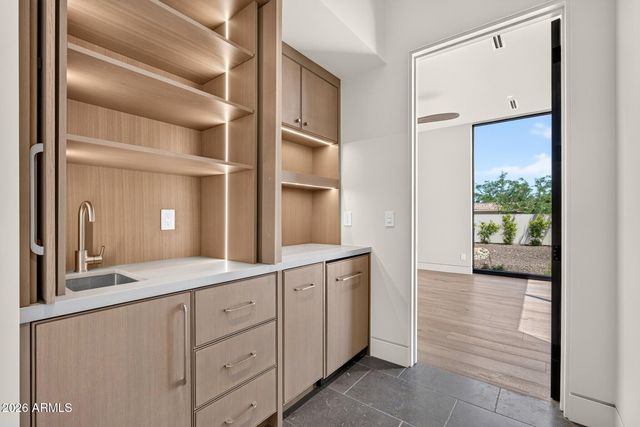 6232 E BRET HILLS Drive, Paradise Valley, AZ 85253