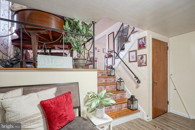 18 SLEEPY HOLLOW RD, Stratford, NJ 08084