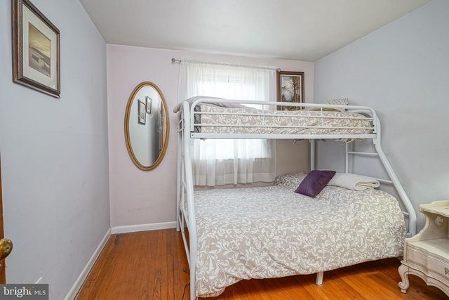 18 SLEEPY HOLLOW RD, Stratford, NJ 08084