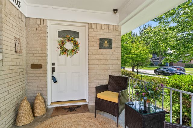 7103 Wake Forrest Drive, Dallas, TX 75214