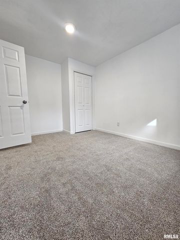 2115 E RIVERVIEW Court, Peoria Heights, IL 61616