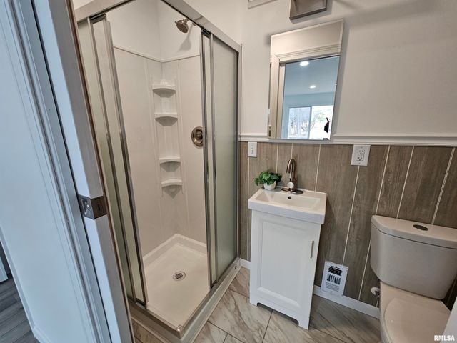 2115 E RIVERVIEW Court, Peoria Heights, IL 61616