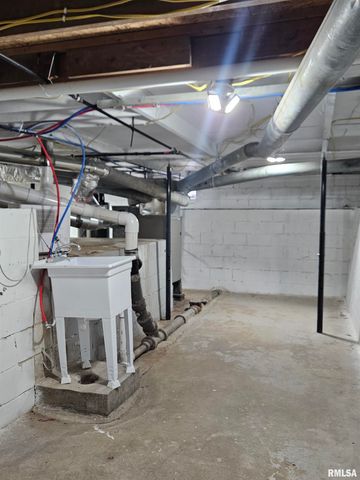 2115 E RIVERVIEW Court, Peoria Heights, IL 61616