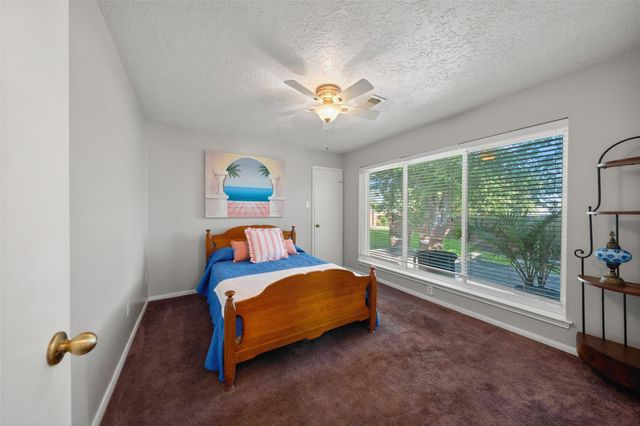 5425 Lazy Court, Willis, TX 77318