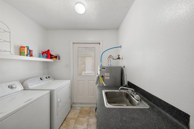 5425 Lazy Court, Willis, TX 77318