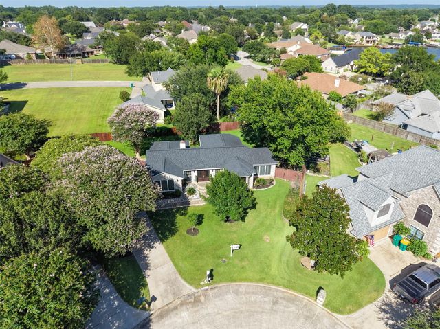 5425 Lazy Court, Willis, TX 77318