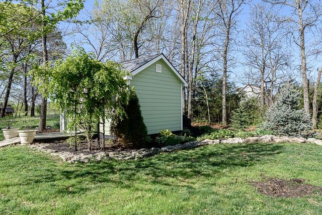 25080 State Avenue, Tonganoxie, KS 66086