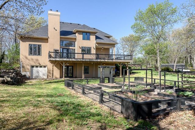 25080 State Avenue, Tonganoxie, KS 66086