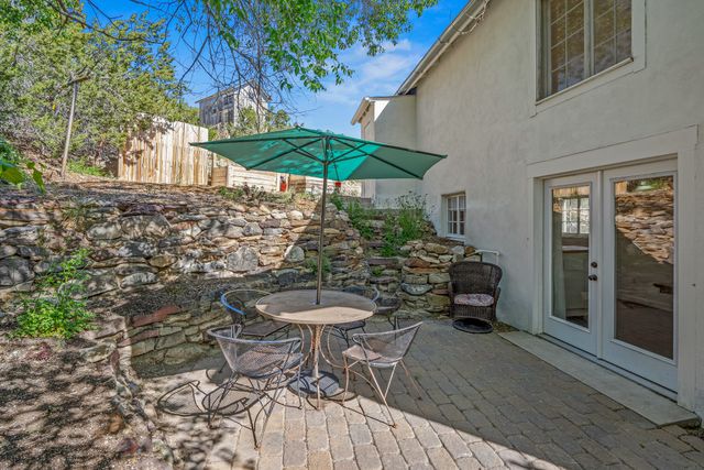 6 Harvey, Madrid, NM 87010