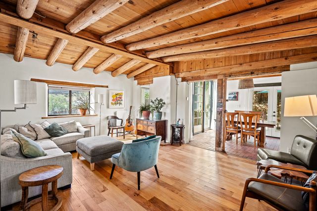 6 Harvey, Madrid, NM 87010
