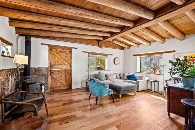 6 Harvey, Madrid, NM 87010