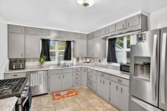 200 S Mill Street, Marionville, MO 65705