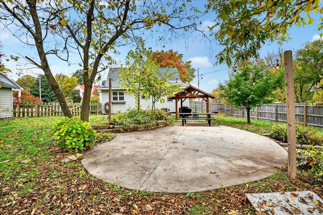 200 S Mill Street, Marionville, MO 65705