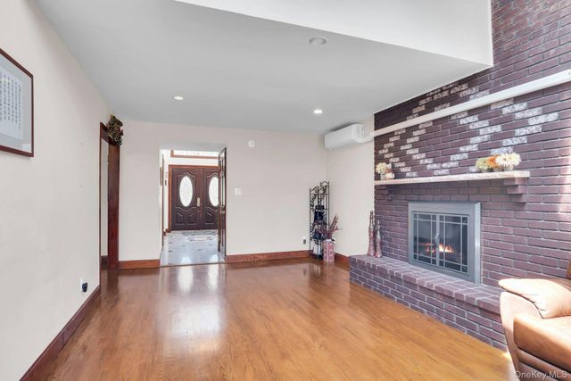 12 Bagatelle Road, Dix Hills, NY 11746