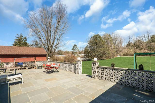 12 Bagatelle Road, Dix Hills, NY 11746