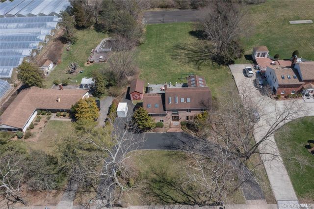 12 Bagatelle Road, Dix Hills, NY 11746