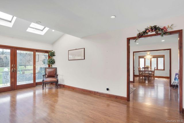 12 Bagatelle Road, Dix Hills, NY 11746