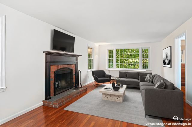 171 West St, Northborough, MA 01532