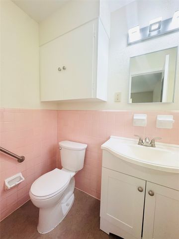 2803 Lockhart Avenue, Dallas, TX 75228